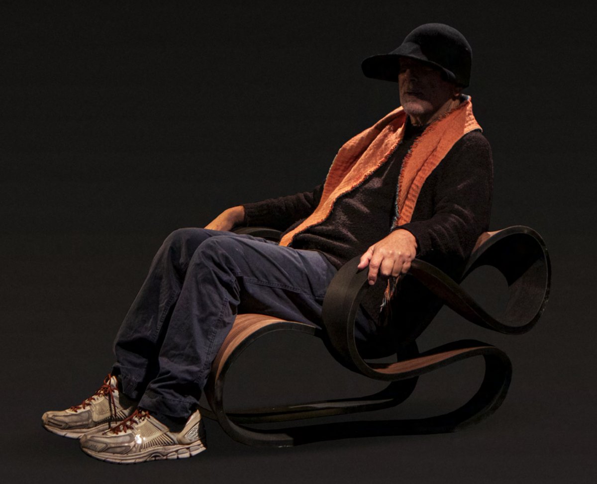Ron Arad Wave chair 7.jpg